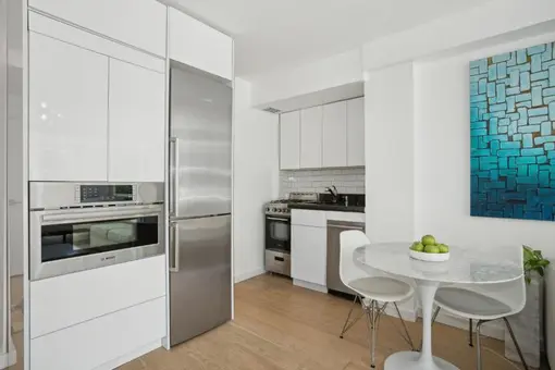 320 East 54th Street, #10A