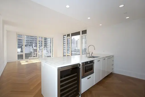 Georgica, 305 East 85th Street, #6B