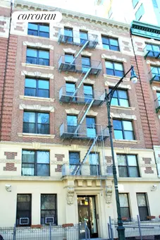 250 Parkway Condominium, 250 Manhattan Avenue, #1A