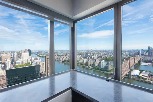 The Sovereign, 425 East 58th Street, #47F