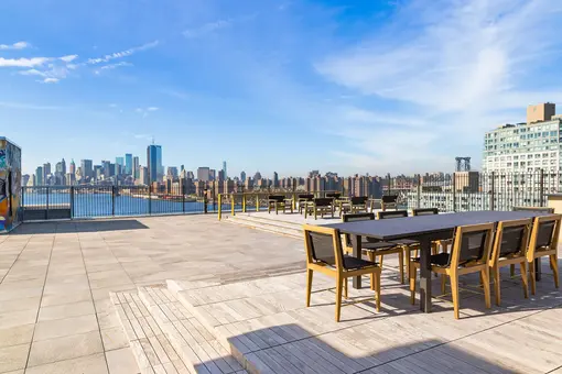 Williamsburg Lofts, 475 Kent Avenue, #208