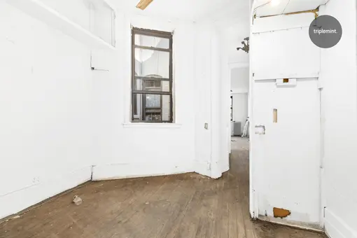 214 West 16th Street, #5E