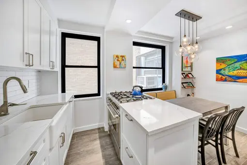 240 East 79th Street, #6B