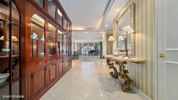 The Sovereign, 425 East 58th Street, #15A