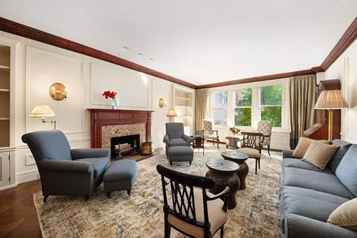 33 East 70th Street, #6D