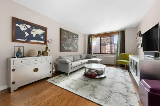 Madison Green, 5 East 22nd Street, #15T
