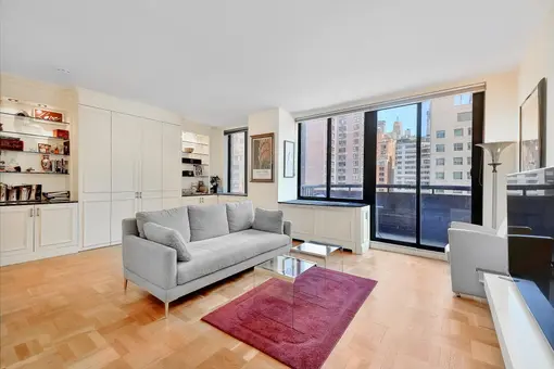 L'Isola, 157 East 32nd Street, #11D