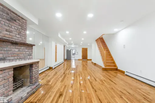 231 West 113th Street, #TOWNHOUSE