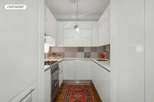 25 East 69th Street, #3A