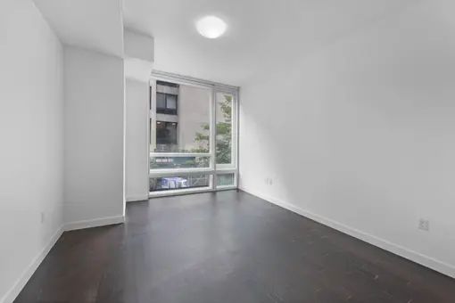 Onyx Chelsea, 261 West 28th Street, #2D