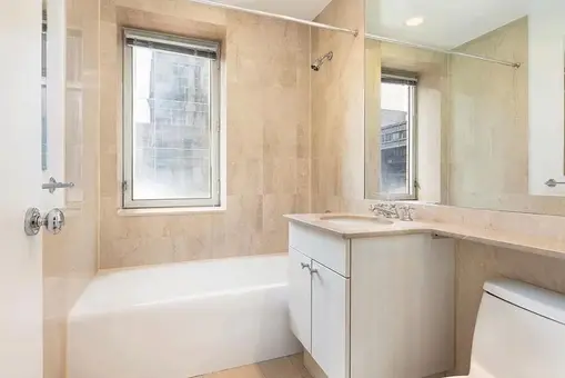 Bridge Tower Place, 401 East 60th Street, #9K