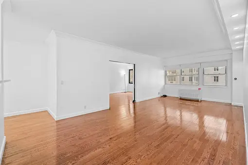 Tower 58, 58 West 58th Street, #3C