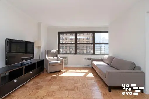 Lincoln Towers, 205 West End Avenue, #6M