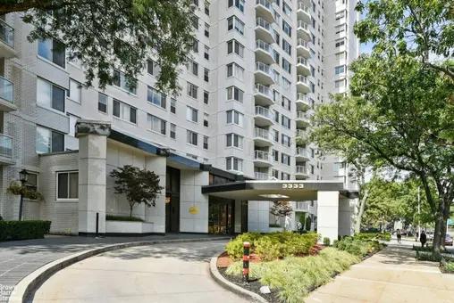 The Whitehall, 3333 Henry Hudson Parkway West, #8W