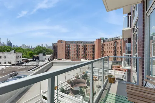 East River Tower, 11-24 31st Avenue, #4C