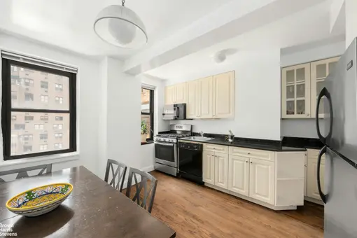 245 East 72nd Street, #11E