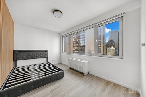 Tower 58, 58 West 58th Street, #26F