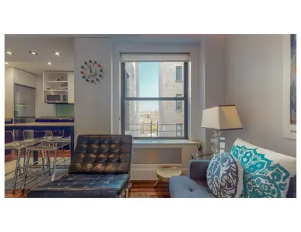 The Parkway, 49 West 72nd Street, #14CD