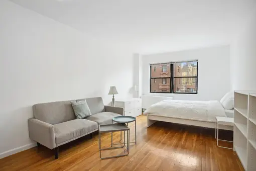 The Chesterfield, 186 West 80th Street, #6D