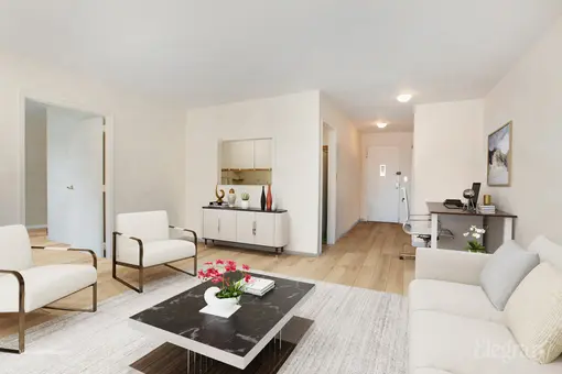 Lincoln Towers, 205 West End Avenue, #19K