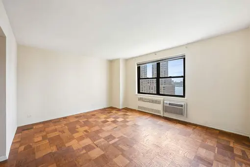 Lincoln Towers, 185 West End Avenue, #17A