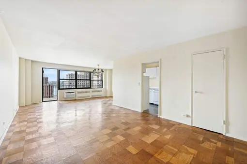 Lincoln Towers, 185 West End Avenue, #17A