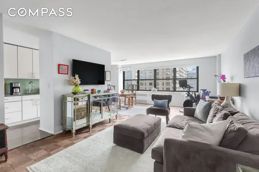 Lincoln Towers, 185 West End Avenue, #27H