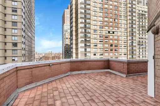 The Omni, 206 East 95th Street, #PH18B