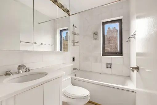 The Alfred, 161 West 61st Street, #15G