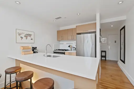 Muse Condos, 96 Woodpoint Road, #2C