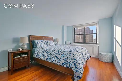Plymouth Tower, 340 East 93rd Street, #27K