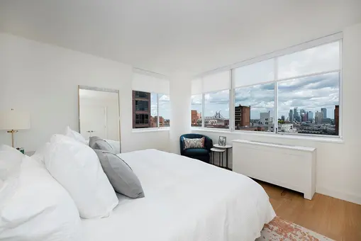 Oriana at River Tower, 420 East 54th Street, #2403