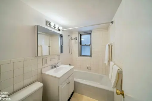 Beekman East, 330 East 49th Street, #3L