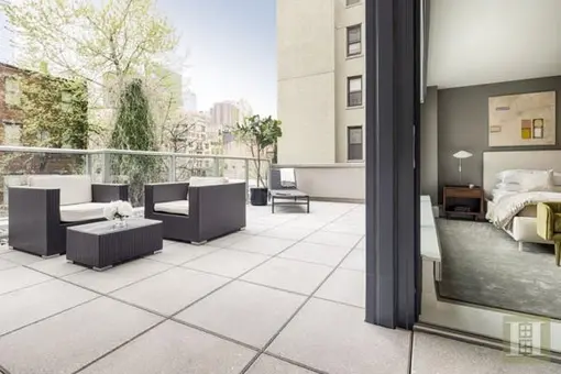 318 West 47th Street, #MAISONETTE