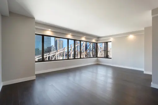 The Sovereign, 425 East 58th Street, #16F