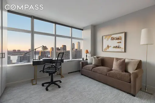 3 Lincoln Center, 160 West 66th Street, #27H