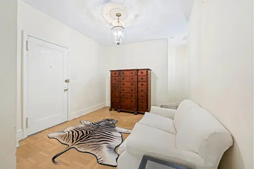 33 East 70th Street, #2N2R