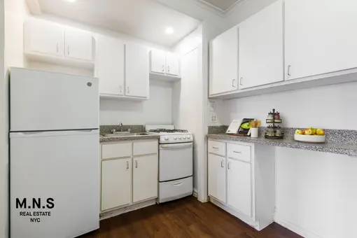 415 East 17th Street, #5B