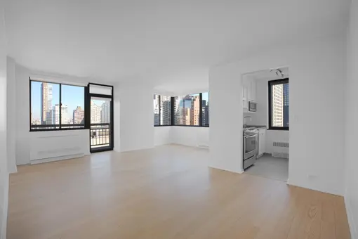 South Park Tower, 124 West 60th Street, #17M