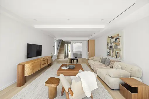 The Pearl Townhome, 76 West 105th Street, #PH