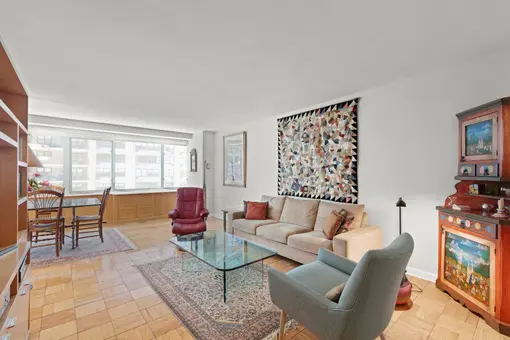 Presidential Towers, 315 West 70th Street, #7L