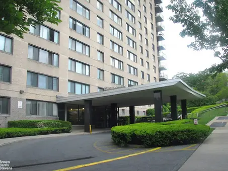 Manor Towers, 3671 Hudson Manor Terrace, #11H