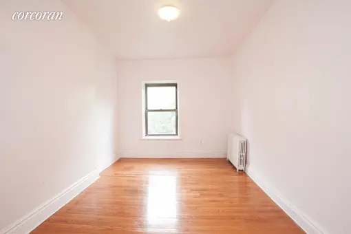 17 Brevoort Place, #4