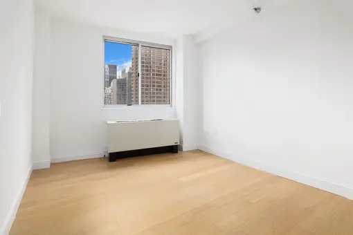 The Vantage, 308 East 38th Street, #15A