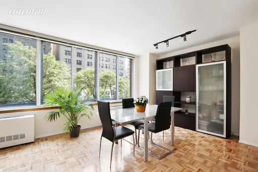 The Savannah, 250 West 89th Street, #2M