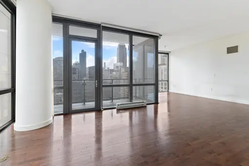 Chelsea Stratus, 101 West 24th Street, #35A