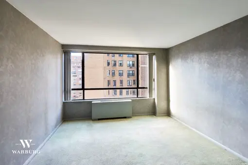 Tower East, 190 East 72nd Street, #12A