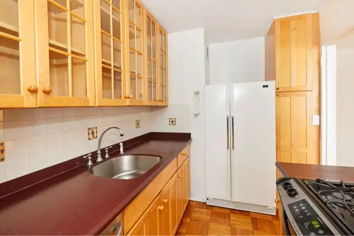 136 East 56th Street, #9J