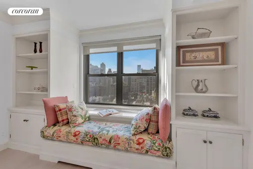 114 East 72nd Street, #18A