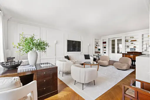 33 East 70th Street, #11B